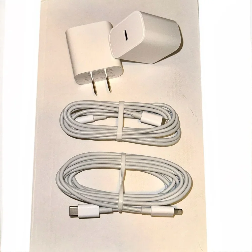5/$25 USB-C to Lightning 2-Pack Cord & Socket Plug Bundle NWT NIP